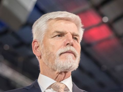 Yeni prezident gələn ay Ukraynaya gedəcək