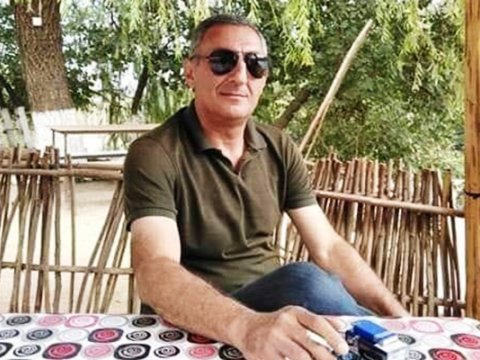 Sürücü sükan arxasında öldü - Maşını piyadaların üstünə çıxdı