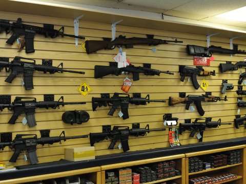 Qlobal silah bazarı: ABŞ və Türkiyə yüksəlir, Rusiya zəifləyir