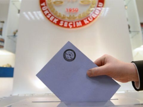 Türkiyədə namizədlər üçün pul ayrıldı