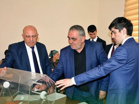 Talış kəndinə köçəcək sakinlərlə püşkatma keçirildi