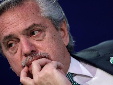 Argentina prezidenti xəstəxanaya yerləşdirildi