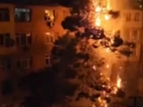 Bakıda çərşənbə tonqalı yanğına səbəb oldu - VİDEO