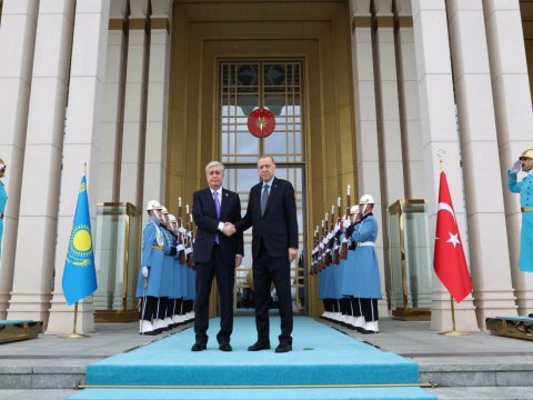 Ərdoğan Tokayevlə görüşdü