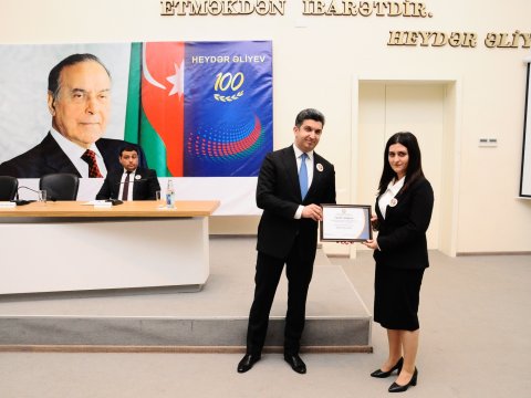 Naftalanda “Heydər Əliyev İli” çərçivəsində konfrans keçirilib