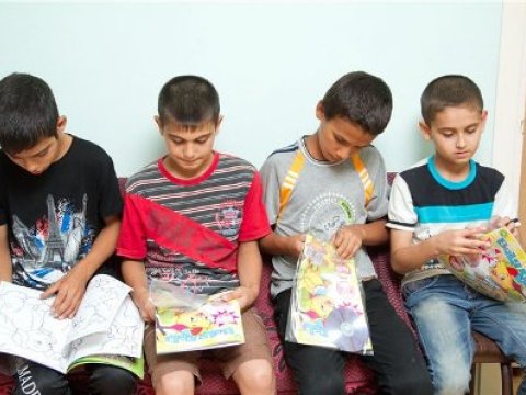 İnternat məktəbində yaşayan 28 uşaq ailələrinə qaytarılıb