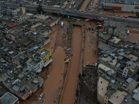 Türkiyədə seldə ölənlərin sayı 17-yə çatıb