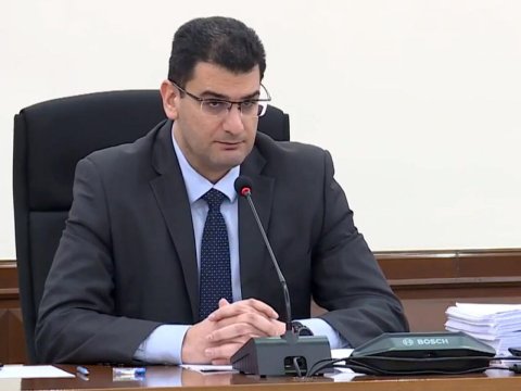 İrəvan meri İSTEFA VERDİ