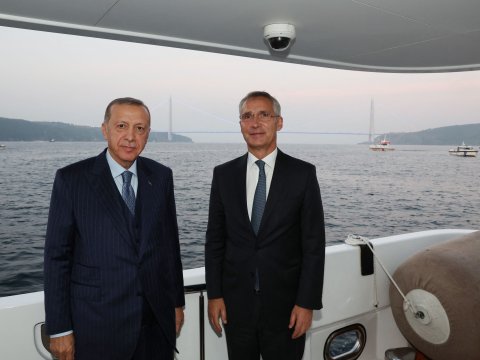 Ərdoğan Stoltenberqlə telefonla danışdı
