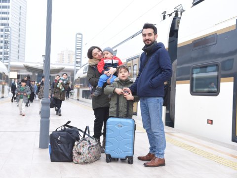 Qəbələyə ilk sürətli sərnişin qatarı yola düşdü - FOTOLAR
