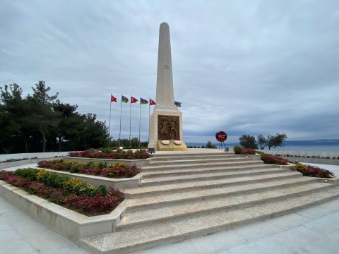 Çanaqqalada Azərbaycan şəhidləri abidəsi ucaldılıb - FOTOLAR