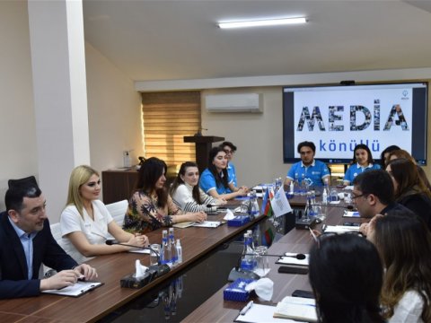 MEDİA-da könüllülərlə görüş olub - FOTO