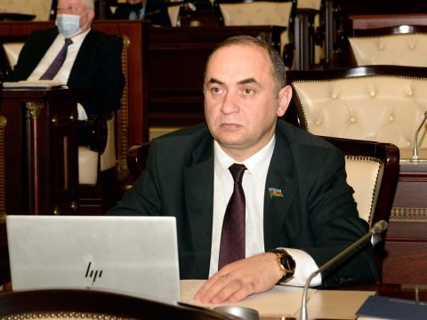 Müxalifətçilik hər şeyi qara görmək deyil - Deputat