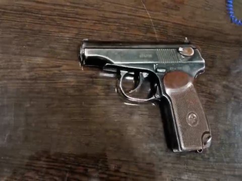 Keçmiş məhkum “Makarov” satarkən TUTULDU