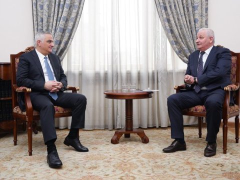 Qriqoryan Belarus baş nazirinin müavini ilə görüşdü