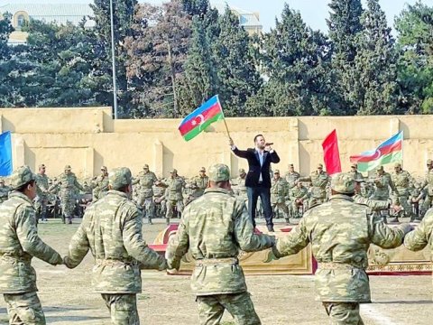 Ordumuzda bayram şənliyi - FOTOLAR