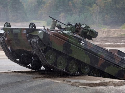 Almaniya Ukraynaya zirehli maşınlar göndərdi