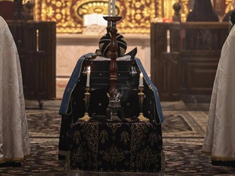 Sərxoş rahib kilsədən qovuldu