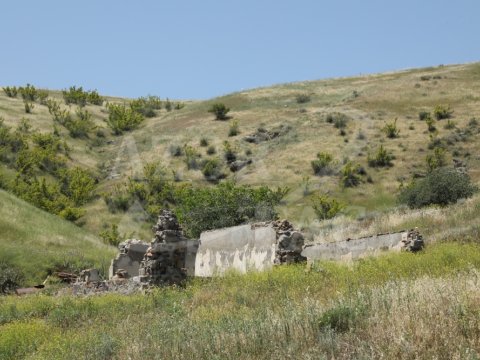 Ermənilərin xarabalığa çevirdiyi Tinli kəndindən FOTOLAR