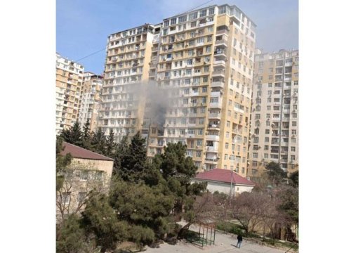 Bakıda 3 otaqlı mənzildə yanğın olub