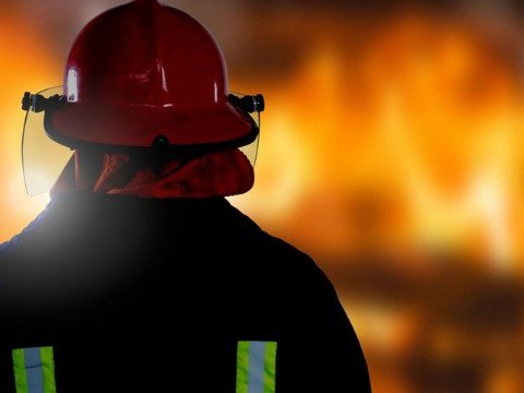 Şəki və Zərdabda ev yandı