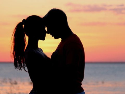 Ramazanda ər-arvad münasibətləri: öpüşmək, qucaqlaşmaq, cinsi əlaqə - HALAL və HARAM