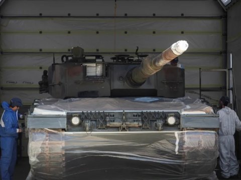 Ukraynaya daha 6 ədəd tank göndərilir