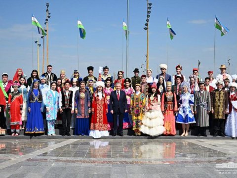 Özbəkistan Prezidentindən diasporumuza Novruz TƏBRİKİ