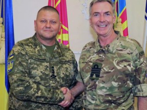 Ukrayna və Britaniya generalları danışıqlar apardı 