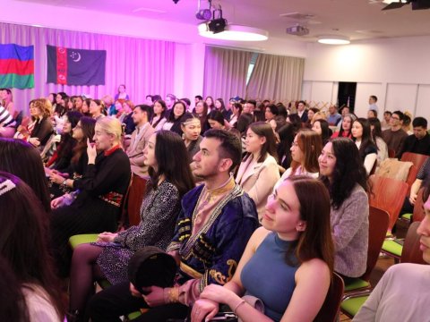 Türk xalqlarının gəncləri bir arada - FOTOLAR