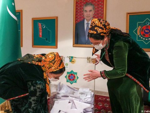 Türkmənistanda seçkilər sona çatdı - YENİLƏNİB