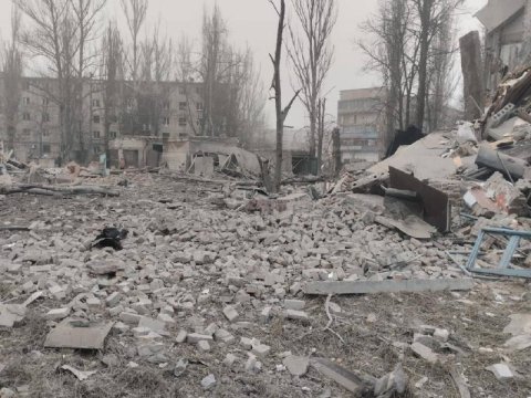 Rusiya Avdeyevkaya raket zərbələri endirdi
