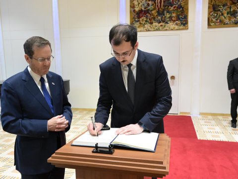 Səfirimiz etimadnaməsini İsrail prezidentinə təqdim etdi - FOTOLAR