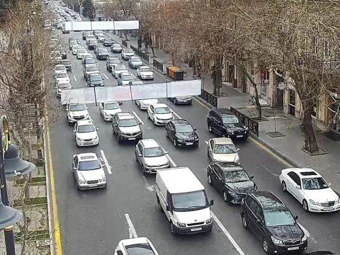 Hazırda tıxac olan yolların SİYAHISI