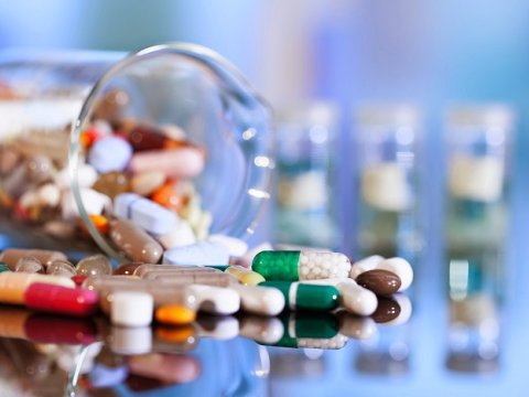 Azərbaycan dərman idxalını ARTIRIB