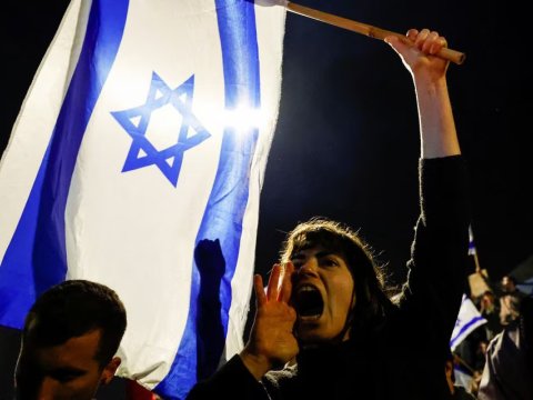 İsrail çalxalanır: Xalq ayağa qalxdı, hökumətdə parçalanma...