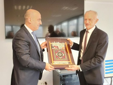 Emin Əmrullayev Fransaya gedib - FOTO