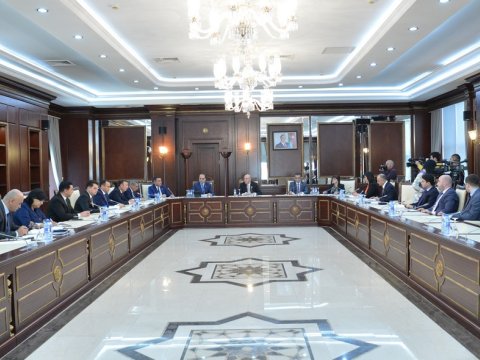 Parlamentdə bayramdan sonra ilk iclas