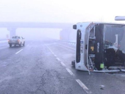 Türkiyədə avtobus qəzası - 2 ölü, 21 yaralı