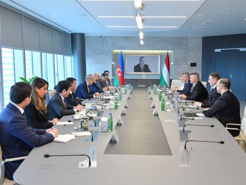 Azərbaycan və Macarıstan arasında müqavilə imzalandı