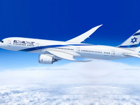 İsrailə uçan təyyarə təcili Bakıya endi