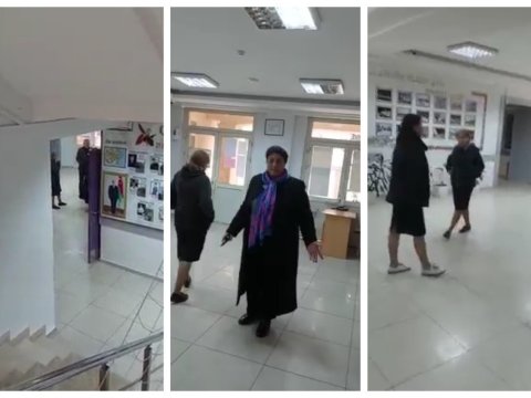 Direktor müəllimləri məktəbə buraxmadı - VİDEO