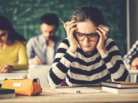 İmtahan cavablarının gec açıqlanması şagirdlərdə depressiya yaradır 