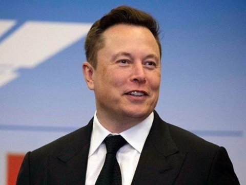 İlon Mask Çinə gedir 