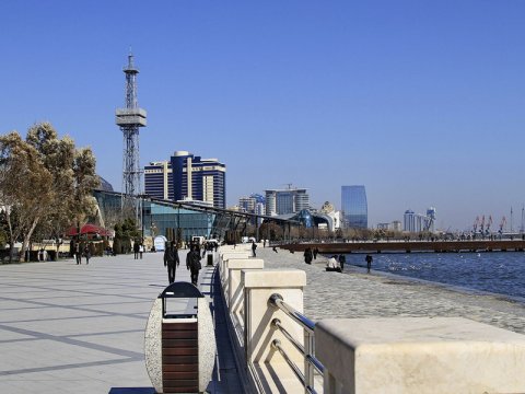 “Əl yandıran” qiymətlərə nəzarət edin, bizə yox – Jurnalistlərdən Bulvar İdarəsinə ETİRAZ