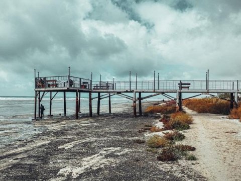 Xəzərin dəhşətli görüntüləri - Dəniz quruyur (VİDEO)