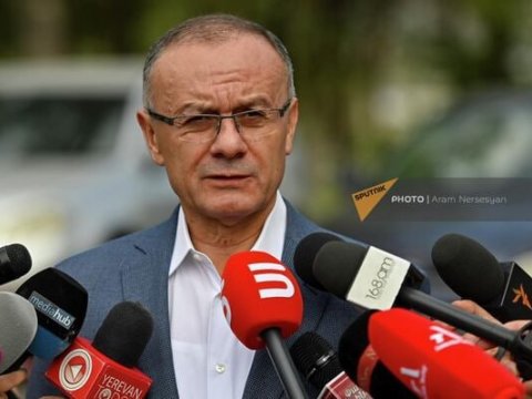 Hakimiyyət öz məsuliyyətini ordunun üstünə yıxır - Ohanyan