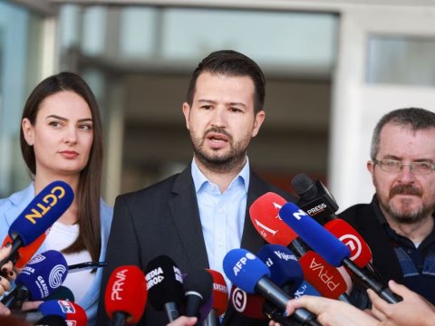 Keçmiş iqtisadiyyat naziri prezident seçildi