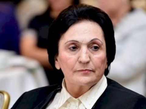 Sabiq rektor məcburi məhkəməyə gətirildi - FOTO