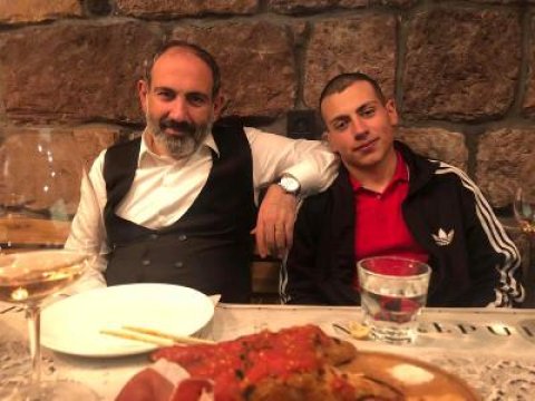 Paşinyanın oğluna hücum edildi